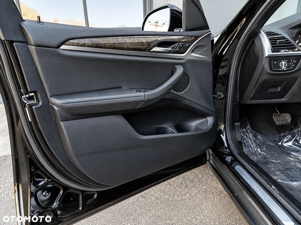 BMW X3 xDrive30i xLine - 11