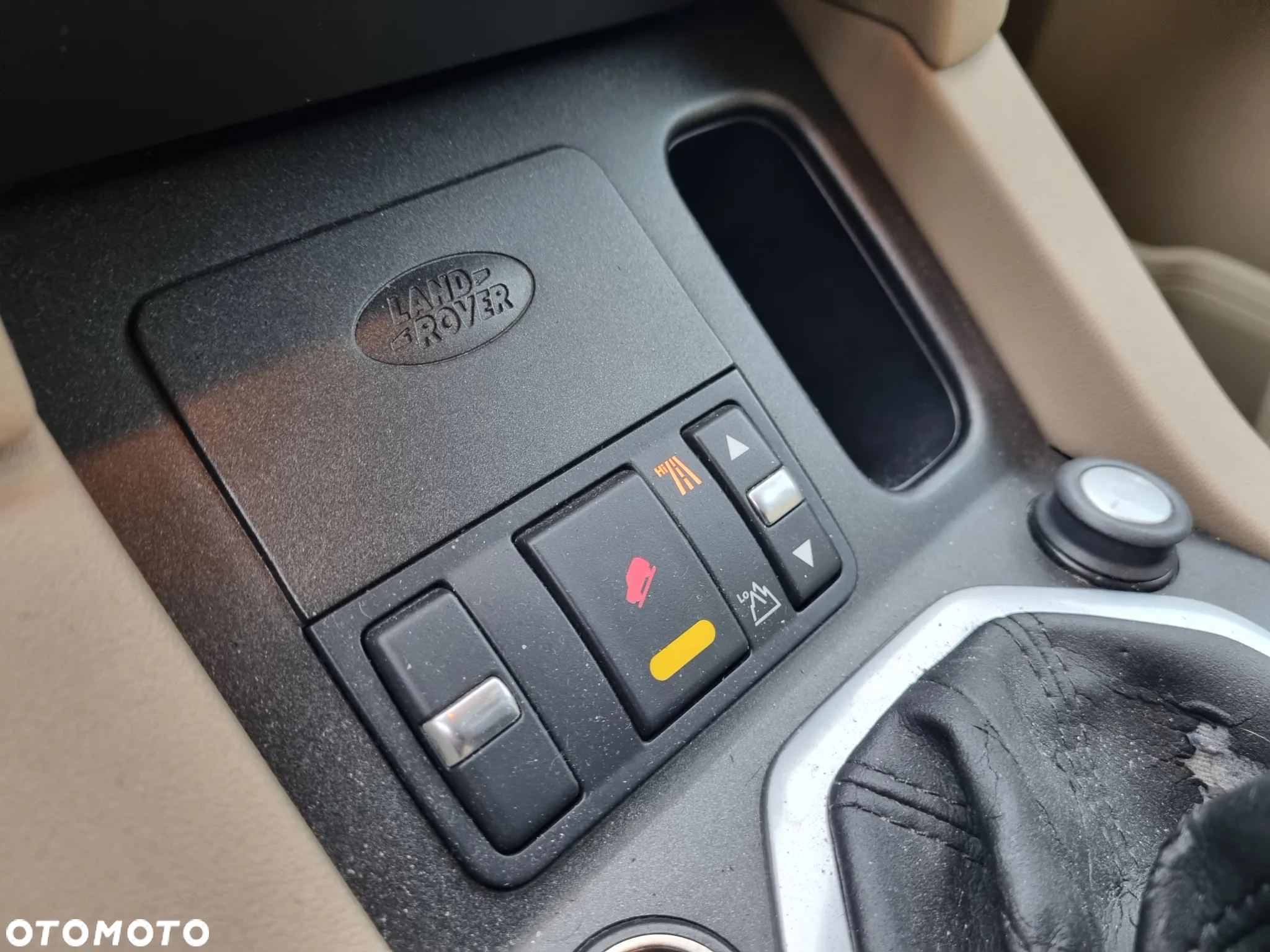 Land Rover Discovery IV 2.7D V6 S - 18