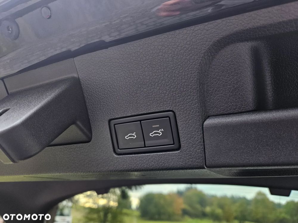 Volkswagen Arteon 2.0 TDI SCR DSG Elegance - 32