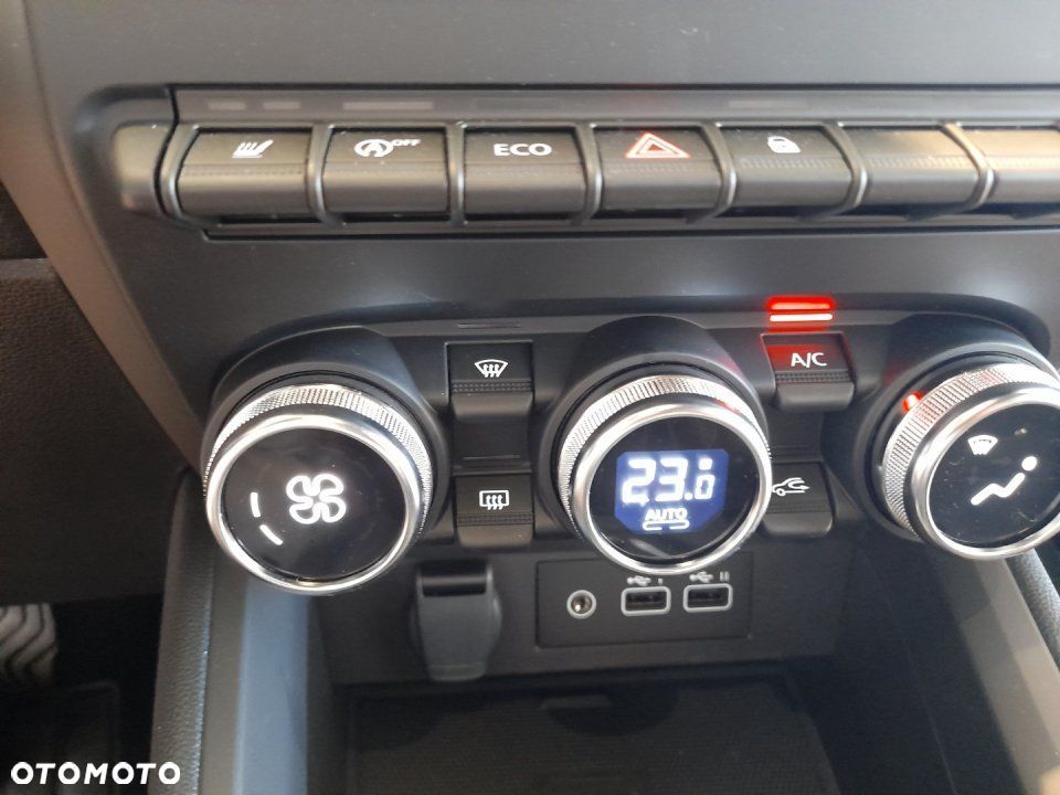 Mitsubishi Colt - 4