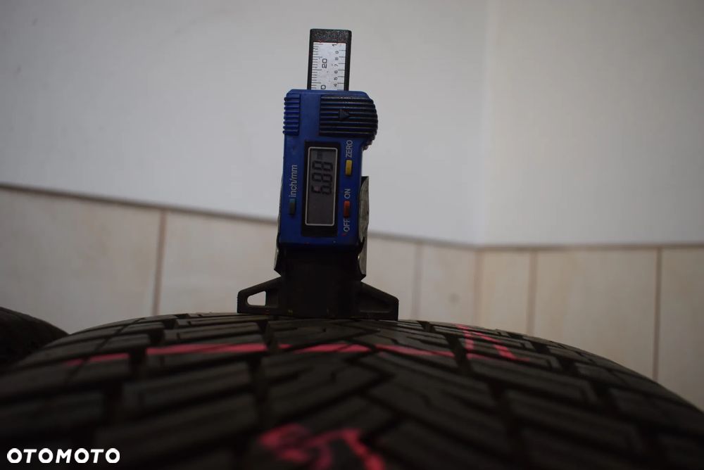 R19 225/40 Pirelli All Season Cinturato LSF2 Cena za parę - 4
