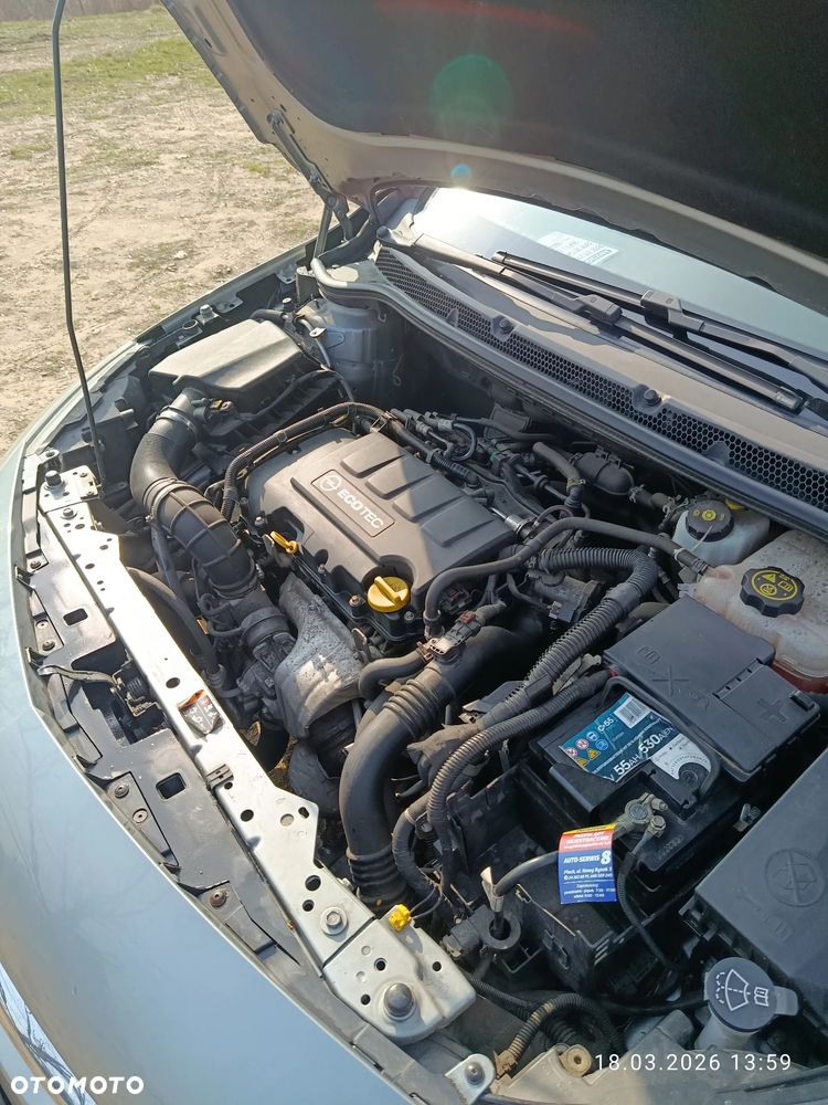 Opel Astra 1.4 Turbo - 2