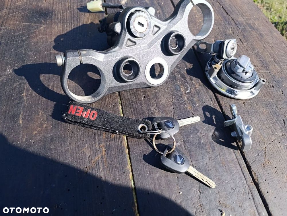 Zestaw startowy Honda CB 125 jc79 CBF 18 – 20 r stacyjka korek baku - 8