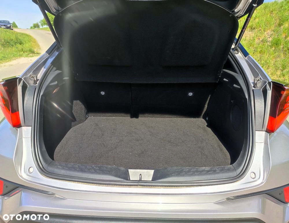 Toyota C-HR 2.0 Hybrid Executive - 35