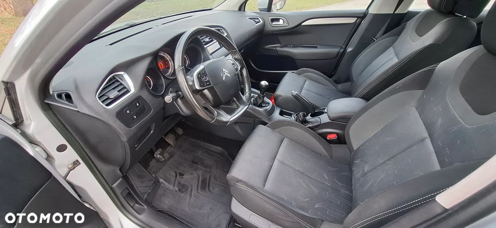 Citroën C4 1.4 VTi Seduction - 19
