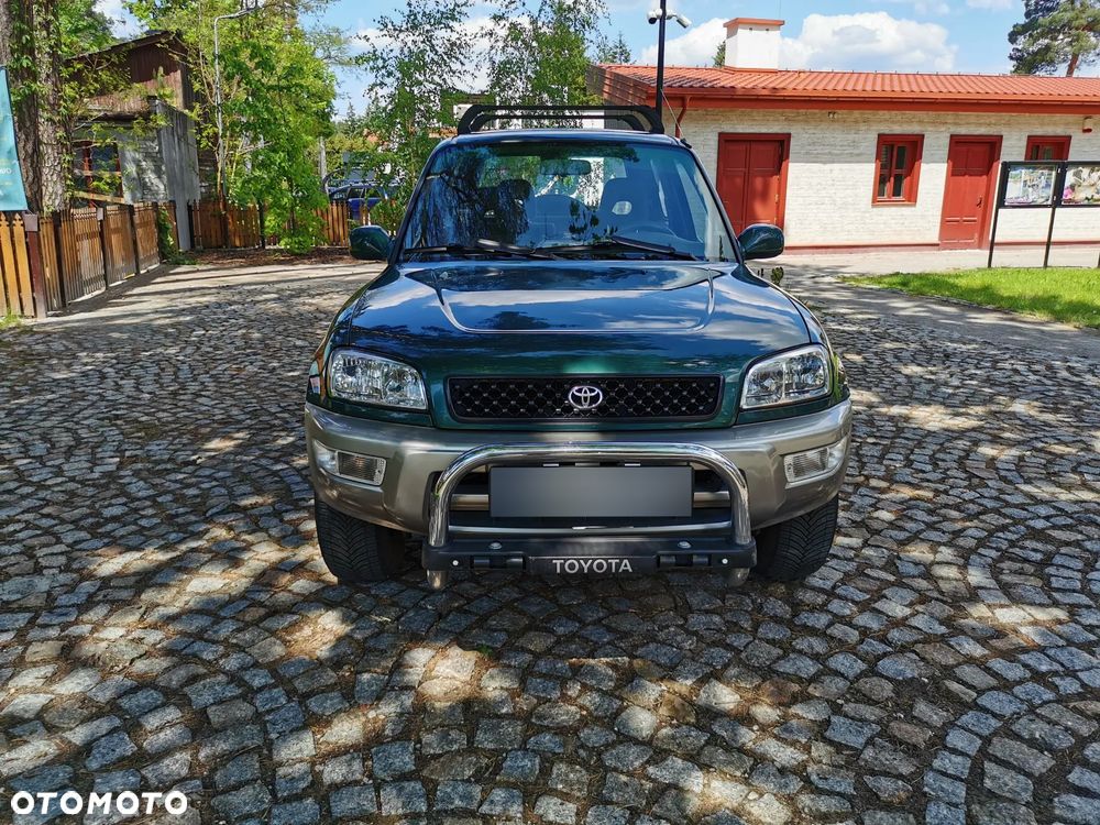 Toyota RAV4 - 3