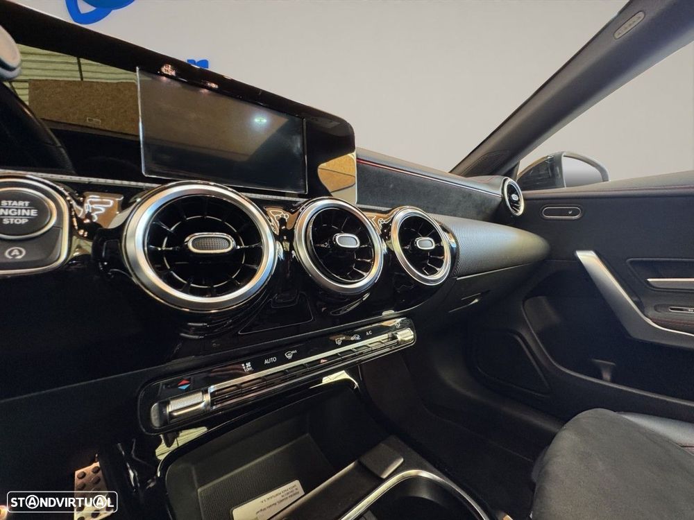 Mercedes-Benz CLA 200 d - 14