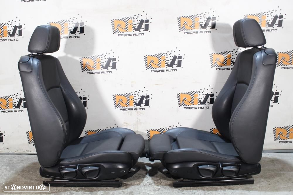 Bancos BMW Serie 1 Cabrio Pack M em Pele e Tecido com Quartelas - 5
