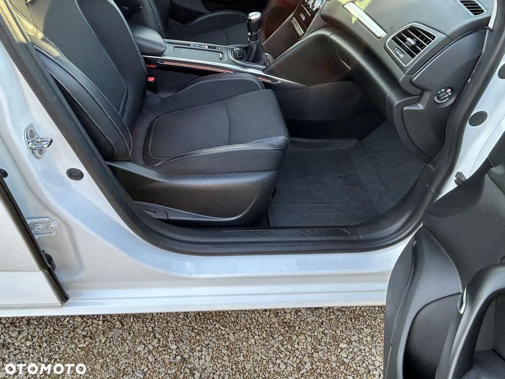 Renault Megane 1.3 TCe FAP Intens - 27