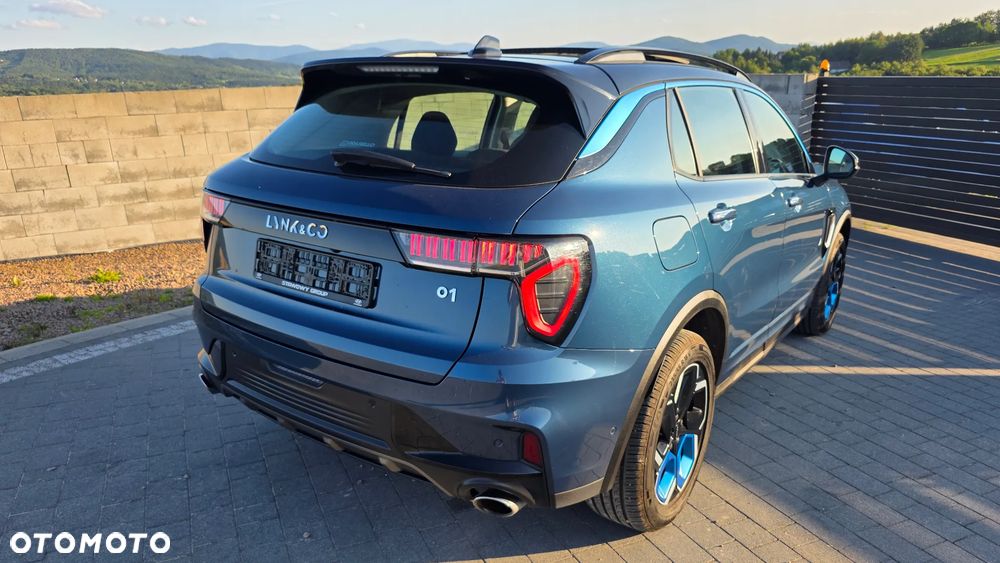 Lynk & Co 01 - 4