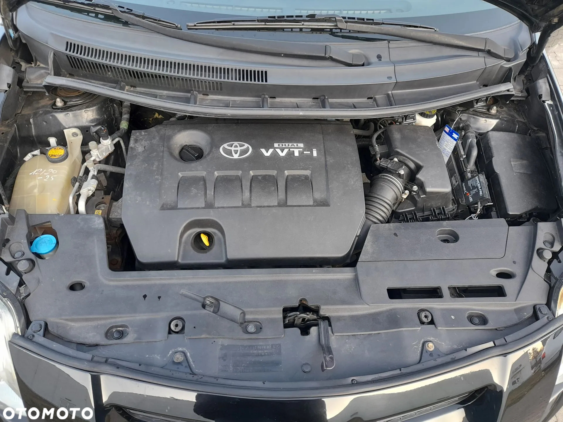 Toyota Auris 1.6 VVT-i Premium - 28