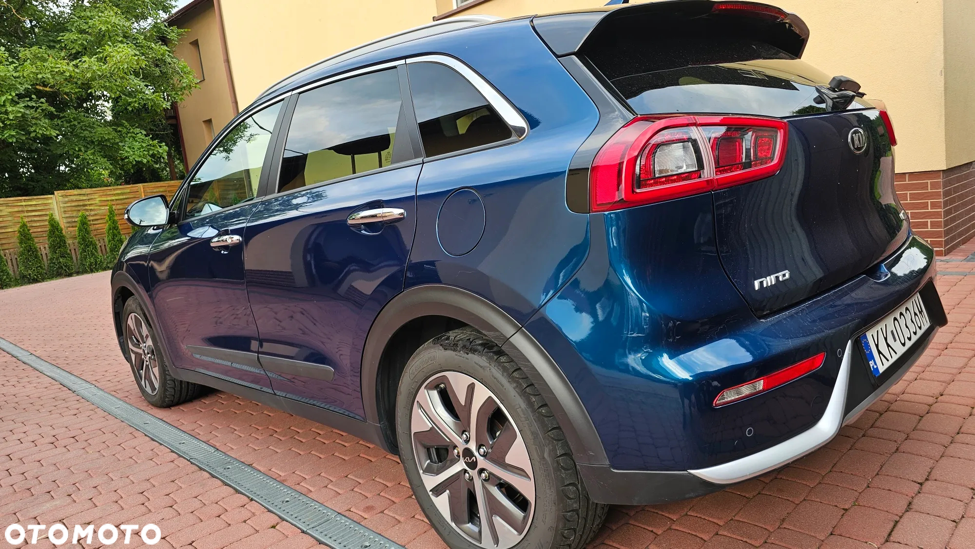 Kia Niro 1.6 GDI Hybrid L - 6