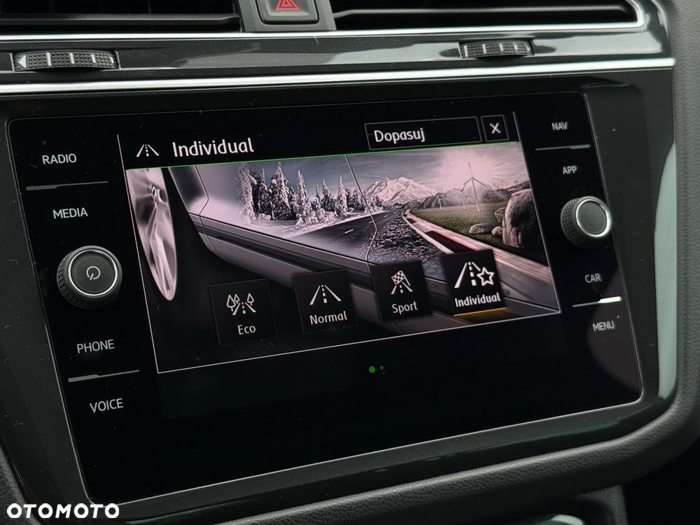 Volkswagen Tiguan 2.0 TDI SCR 4MOTION (BlueMotion Techn.) DSG Highline - 20