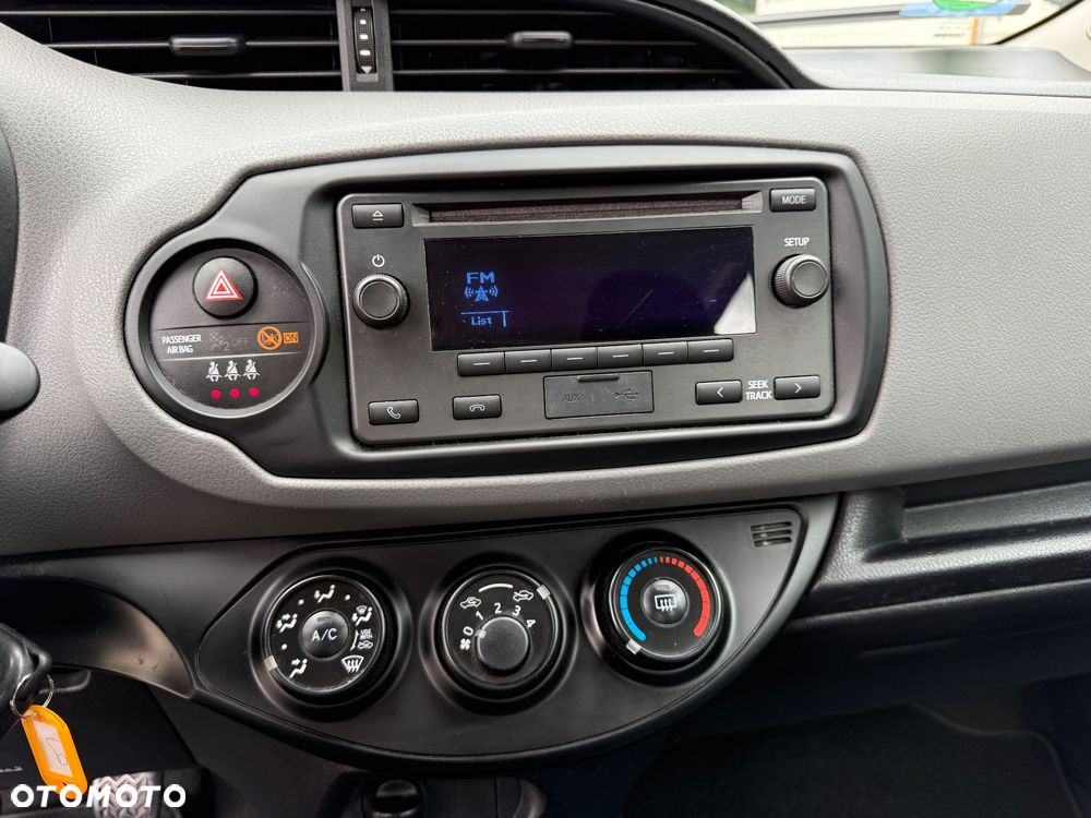 Toyota Yaris 1.0 VVT-i Cool - 25