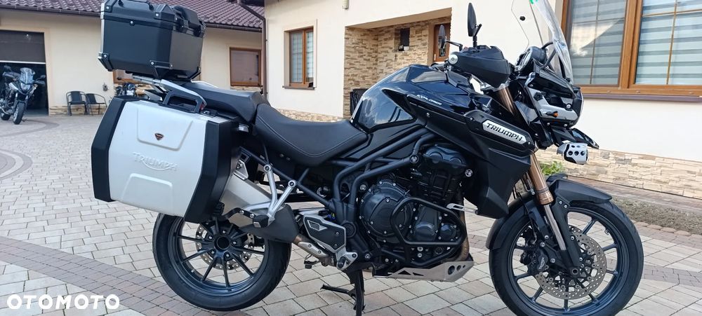 Triumph Tiger - 2