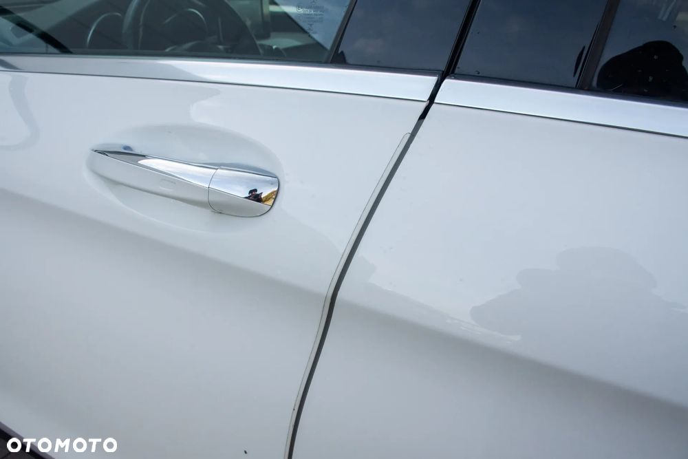 Mercedes-Benz GLC - 36