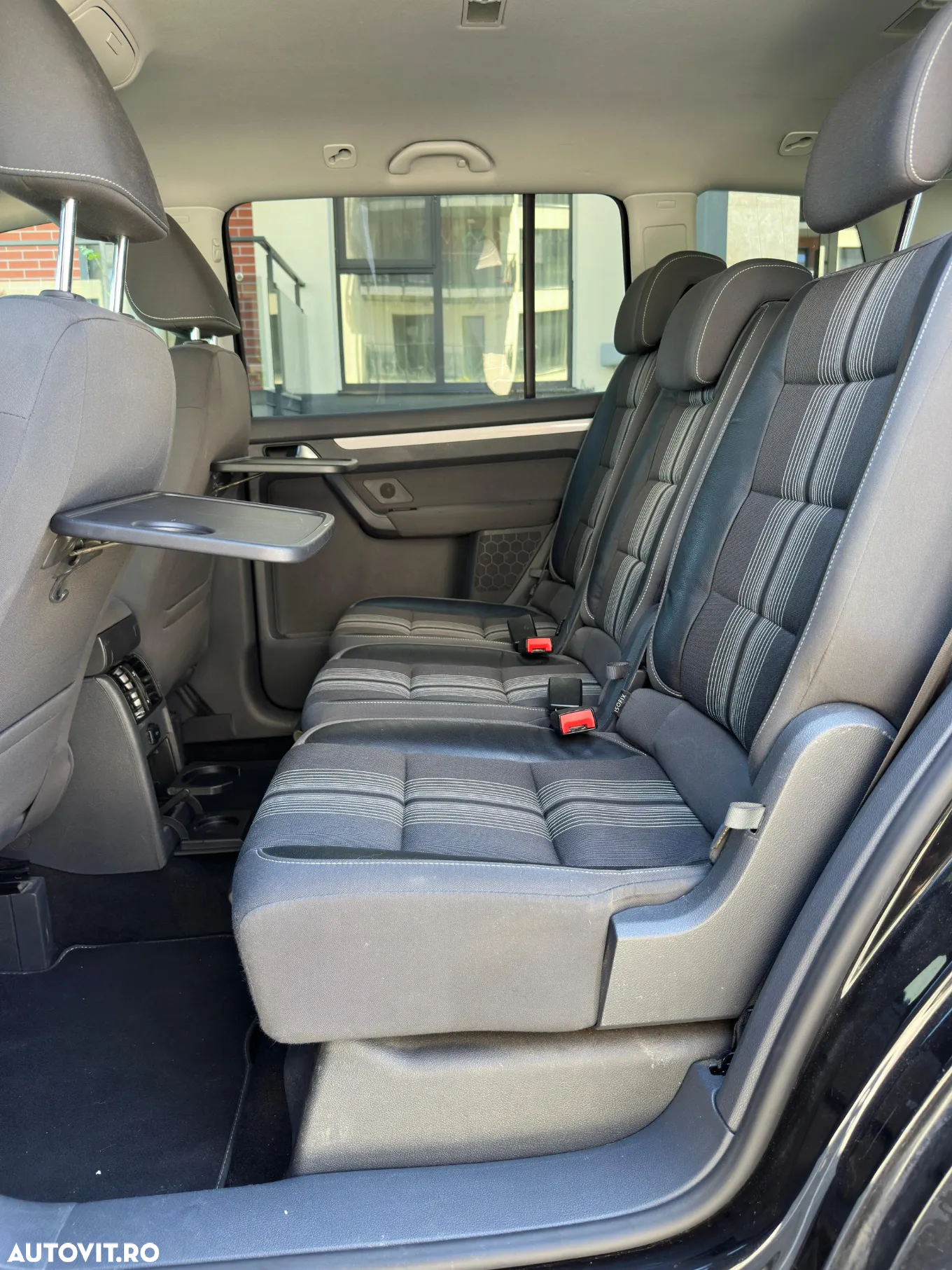 Volkswagen Touran 1.6 TDI DPF MATCH - 9