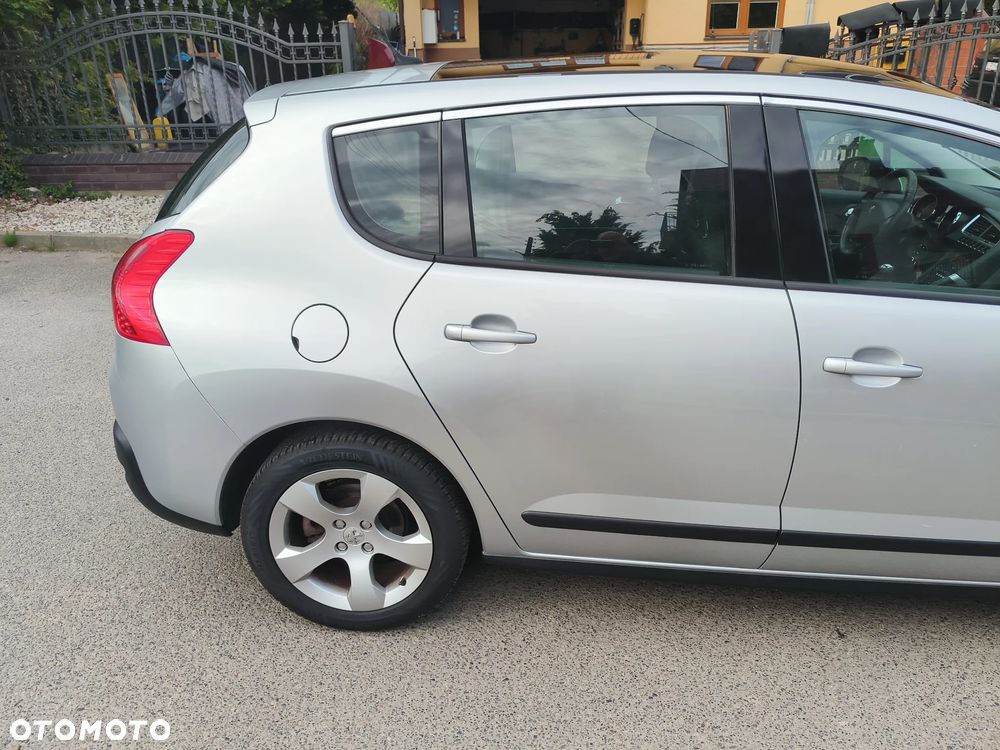 Peugeot 3008 1.6 Premium - 32