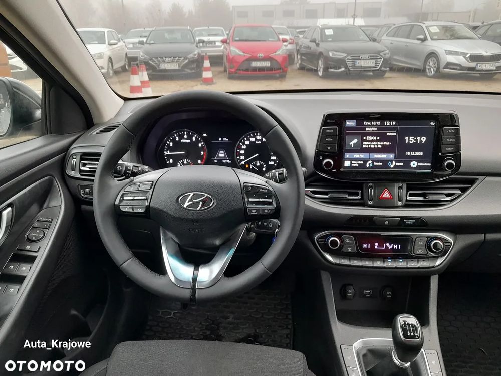 Hyundai i30 1.5 DPI Smart - 10