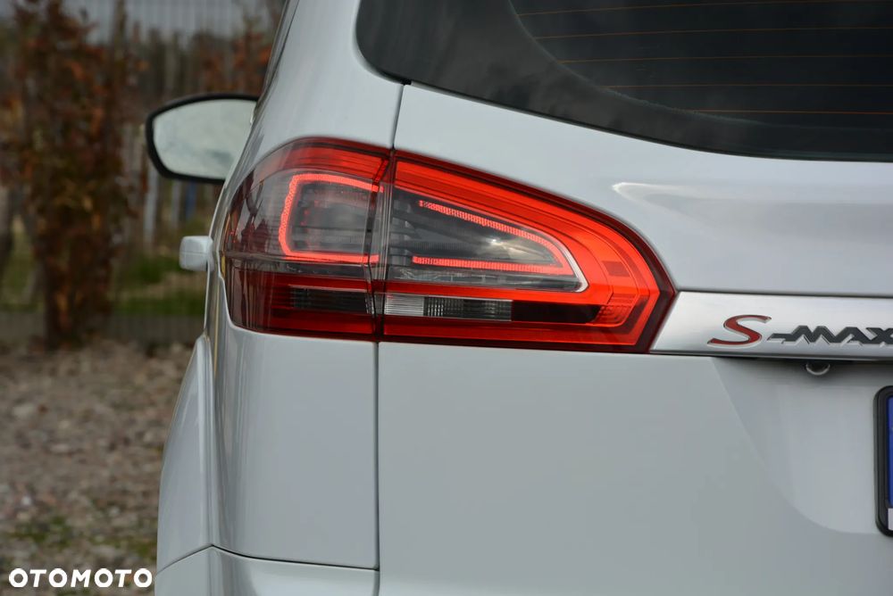 Ford S-Max 2.0 TDCi DPF Titanium X - 39