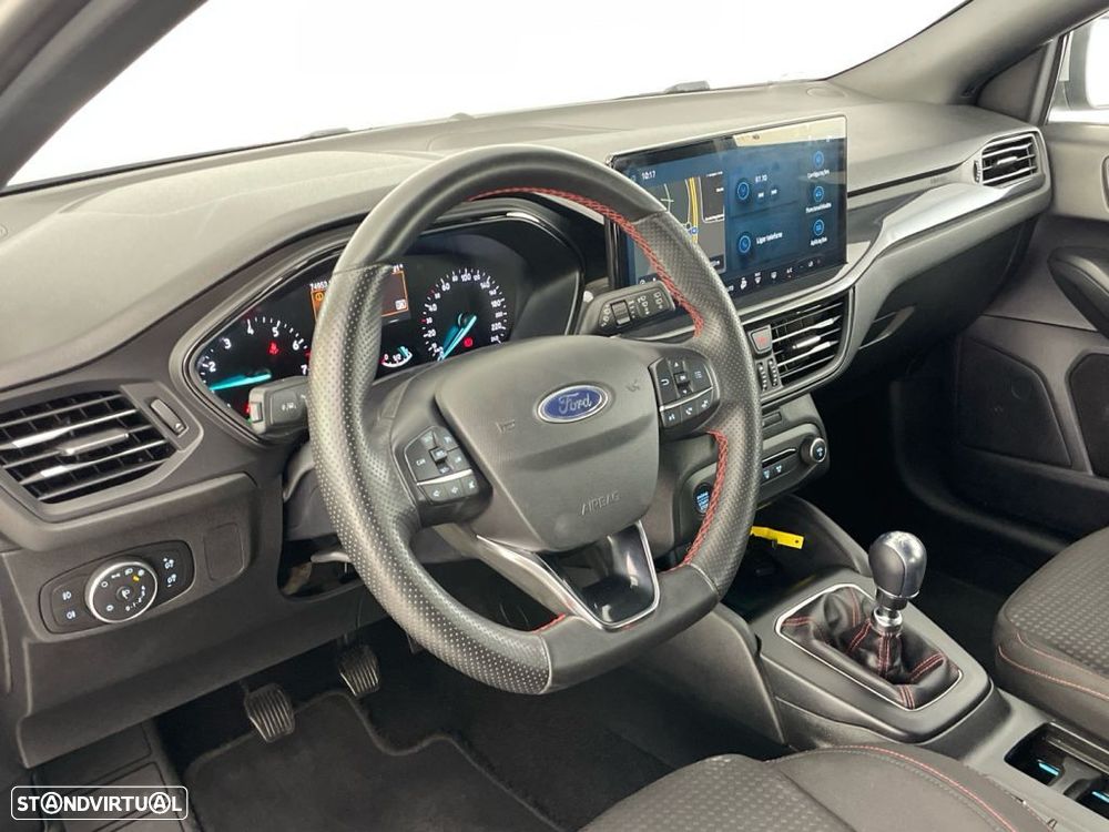 Ford Focus 1.0 EcoBoost MHEV ST-Line - 15