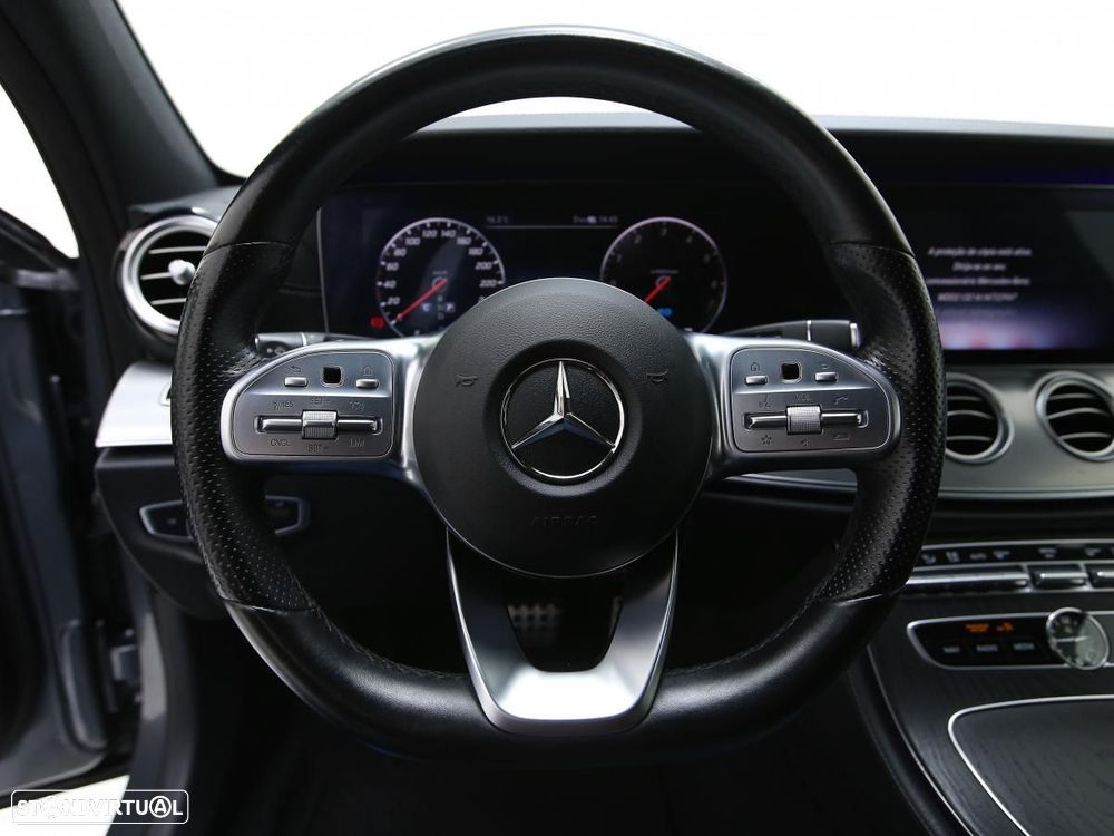 Mercedes-Benz E 300 de AMG Line - 22