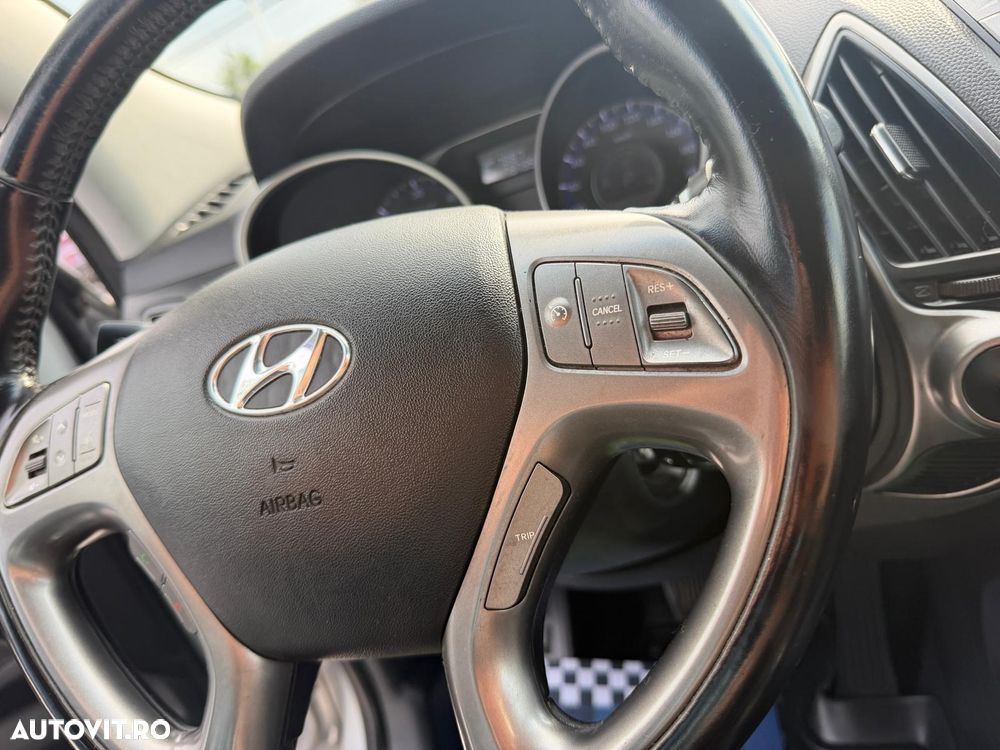 Hyundai ix35 2.0 CRDI 4WD Automatik Style - 17