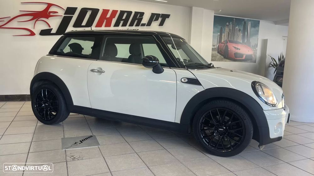 MINI 3 Portas One D - 12