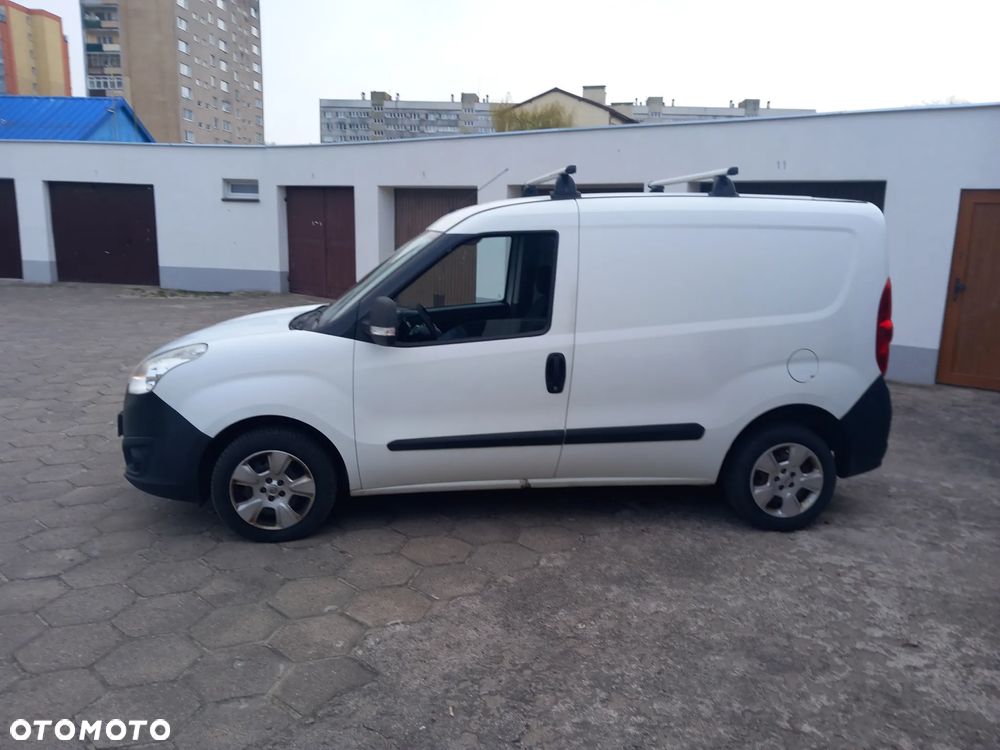 Opel COMBO - 3