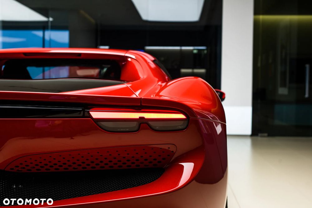 Ferrari 296 GTB - 16