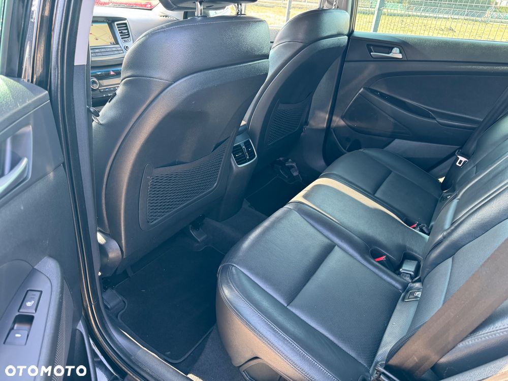 Hyundai Tucson blue 1.7 CRDi 2WD Style - 11