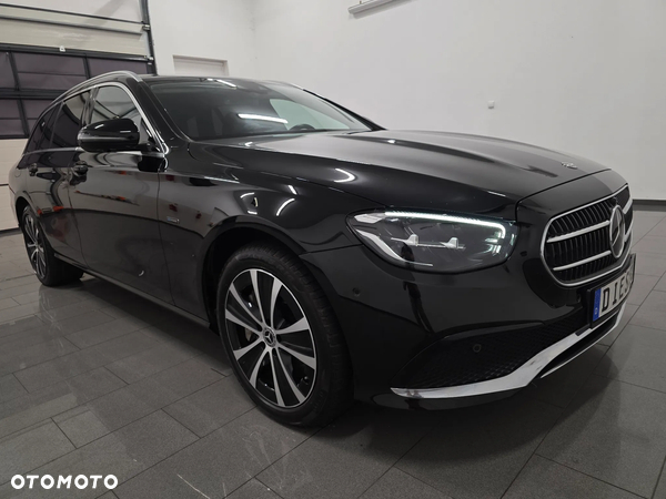 Mercedes-Benz Klasa E 220 d 4Matic 9G-TRONIC AMG Line