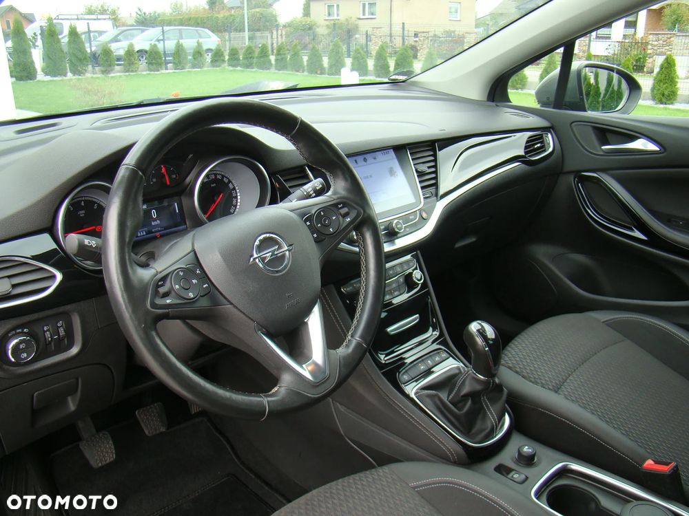 Opel Astra 1.4 Turbo Sports Tourer Innovation - 25
