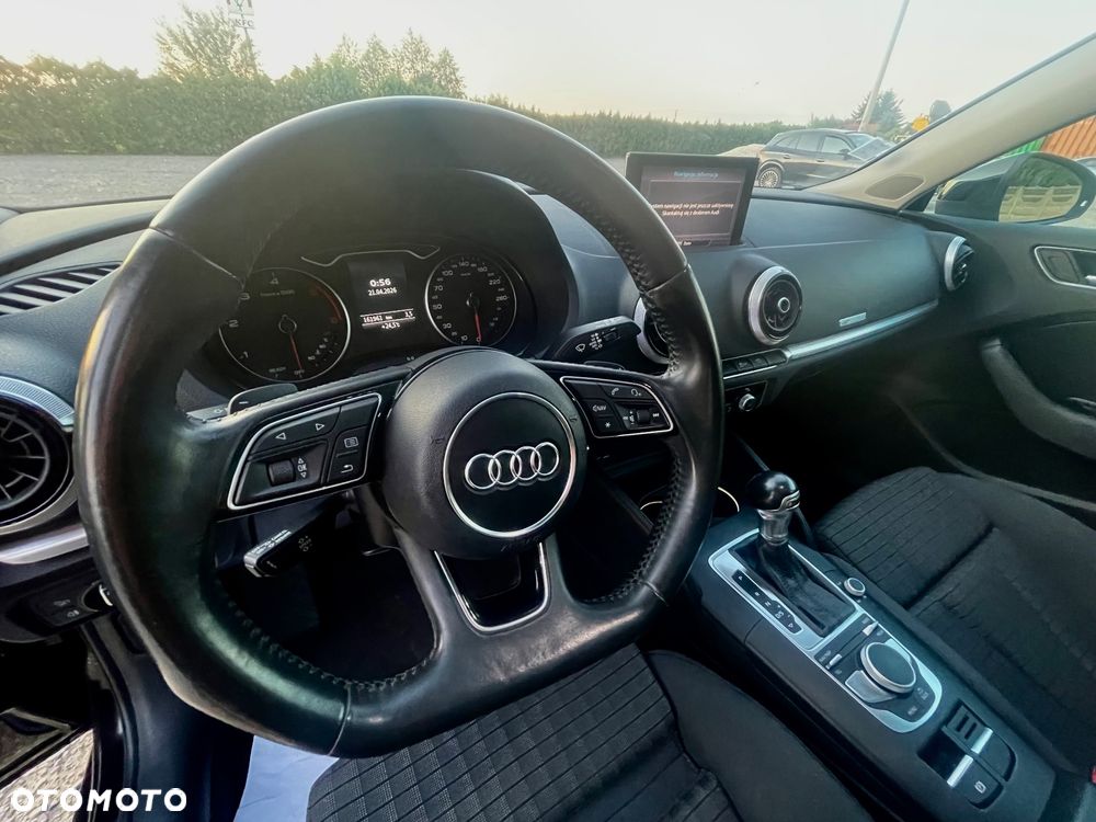 Audi A3 Sportback 1.6 TDI Sport S tronic - 8