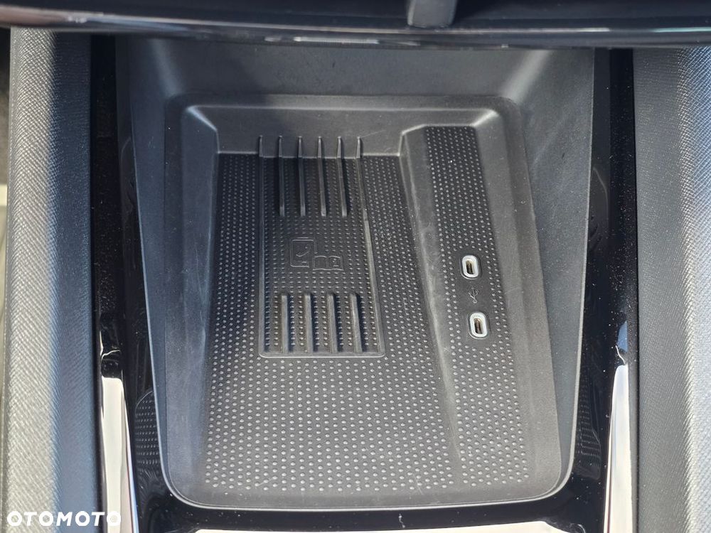 Skoda Octavia 1.5 TSI mHEV Selection DSG - 35