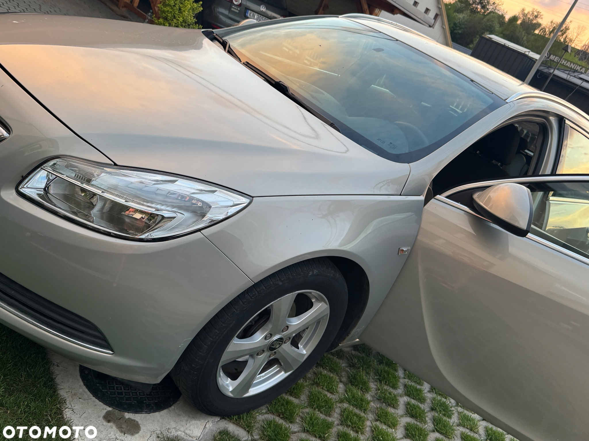 Opel Insignia 1.8 Sport - 6