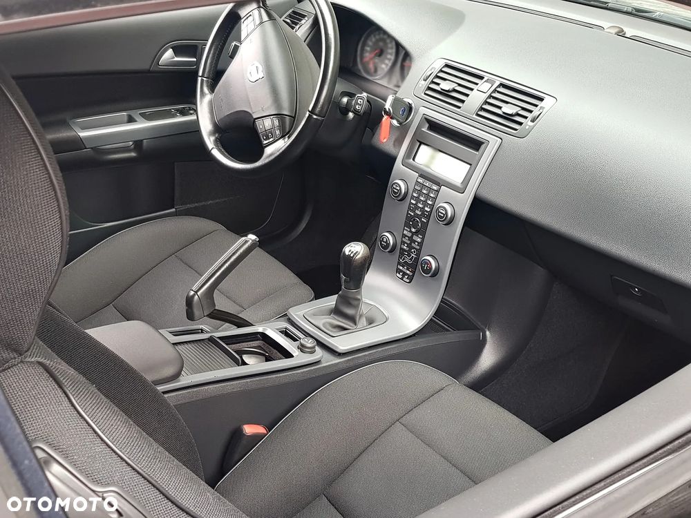 Volvo C30 D3 R-Design - 13