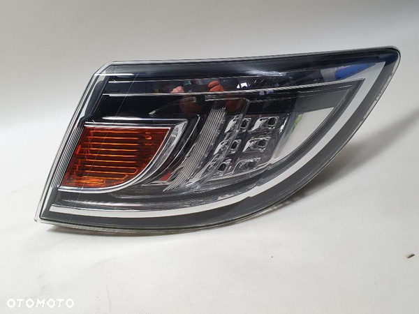 MAZDA 6 VI GH SEDAN HB 2008-2012 PRAWA TYLNA LAMPA