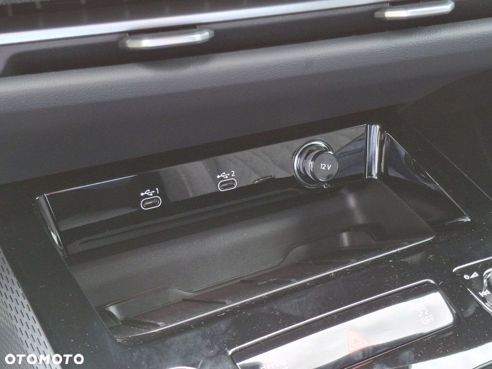 Audi A5 Limousine - 30