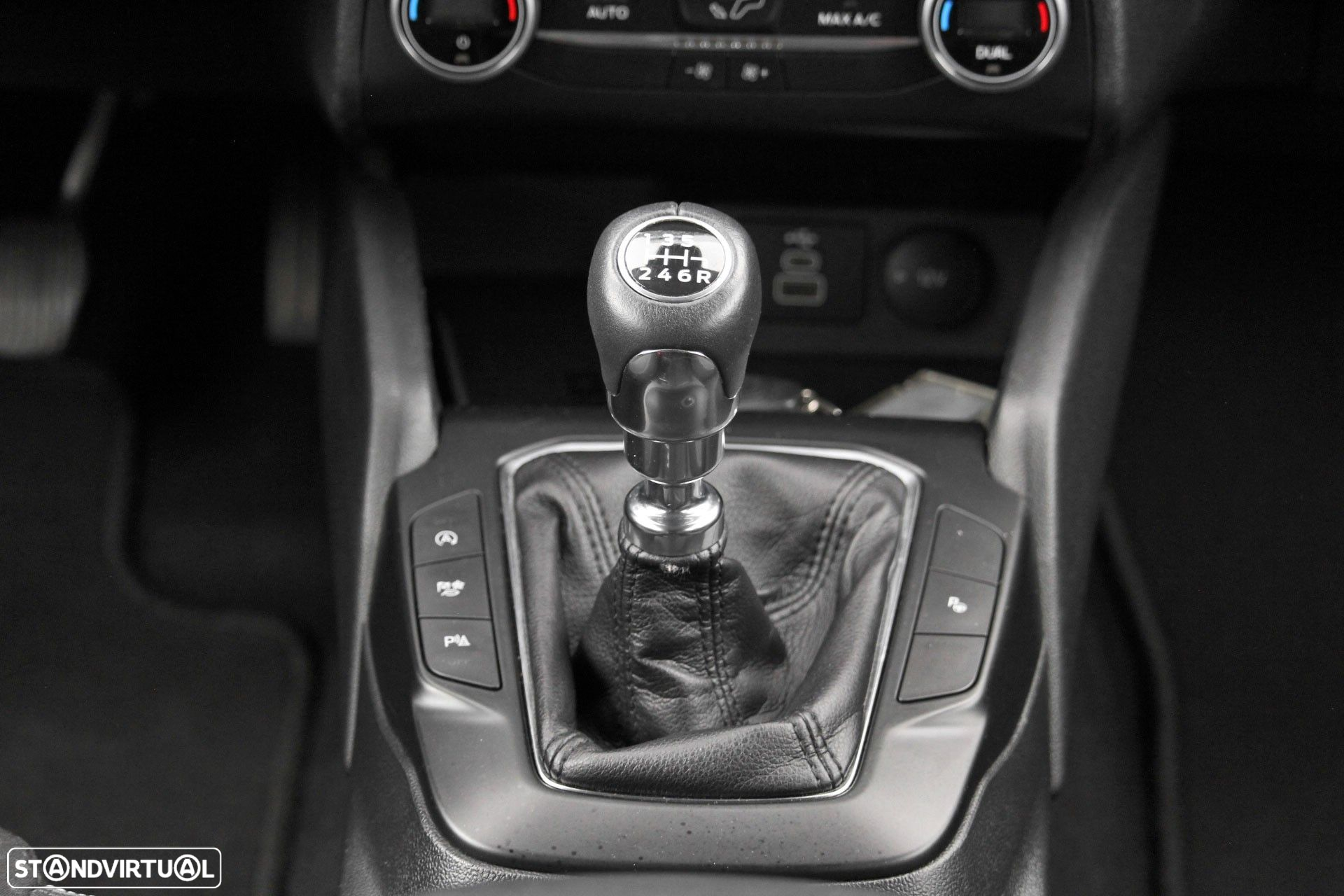 Ford Focus 1.0 EcoBoost MHEV Connected - 12