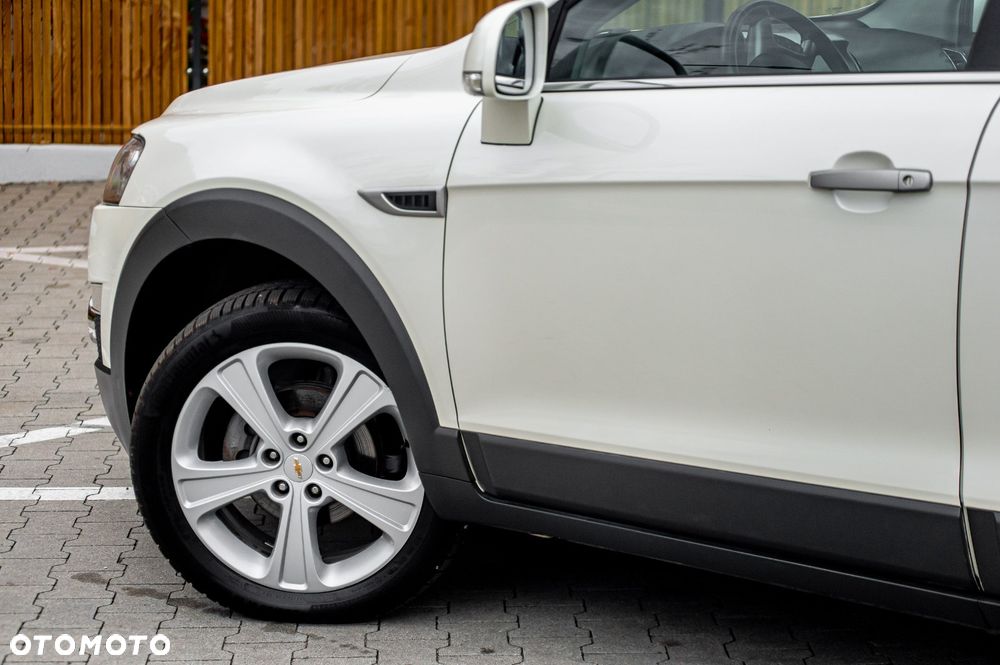 Chevrolet Captiva 3.0 V6 LTZ - 18