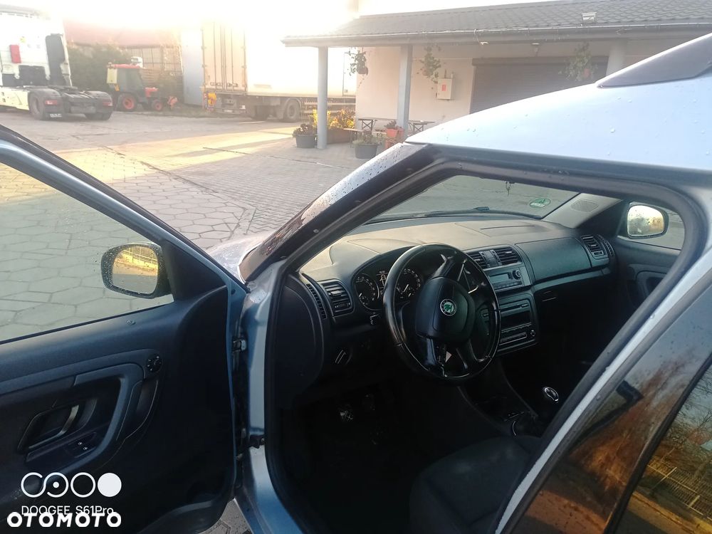 Skoda Roomster 1.6 TDI DPF Ambition PLUS EDITION - 5