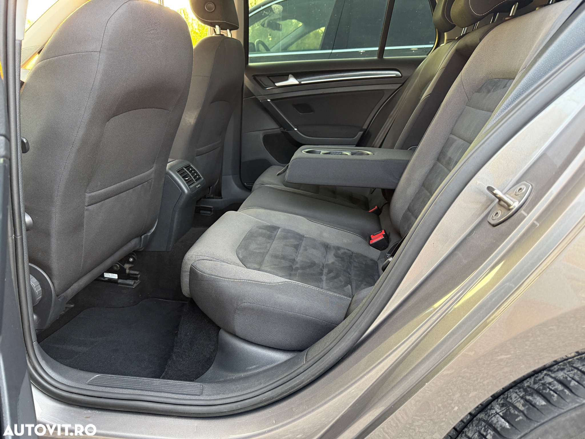 Volkswagen Golf 1.4 TSI BlueMotion Technology DSG Comfortline - 8