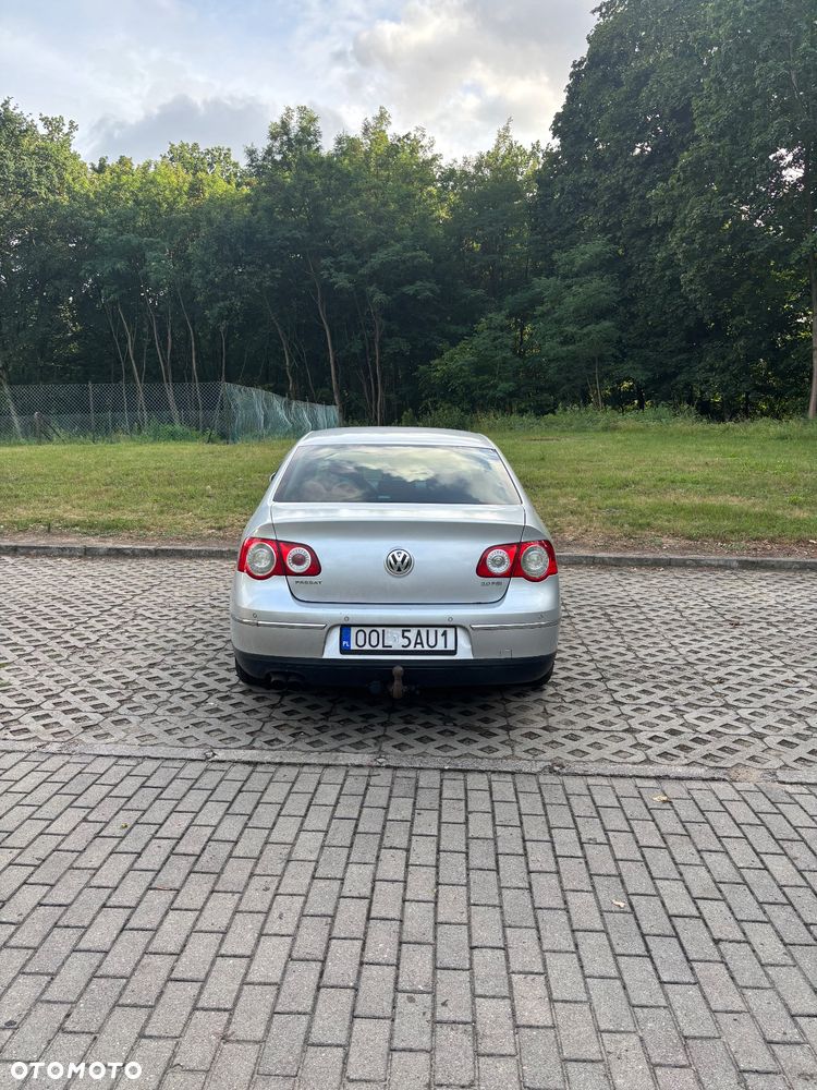Volkswagen Passat - 5