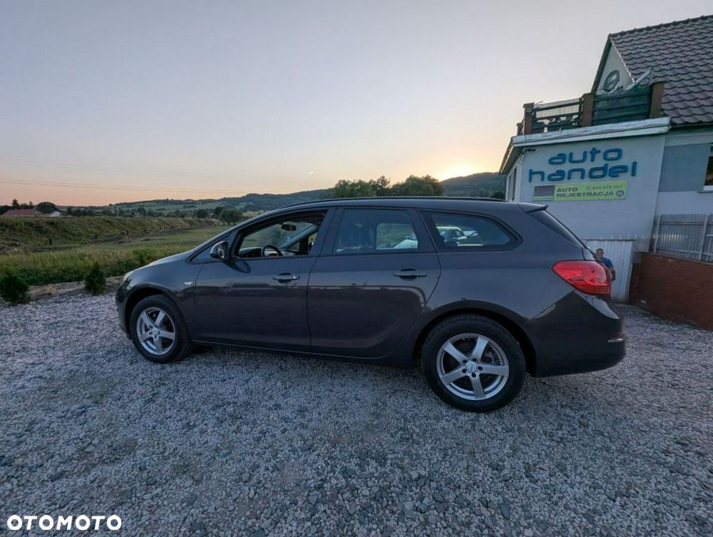 Opel Astra - 12
