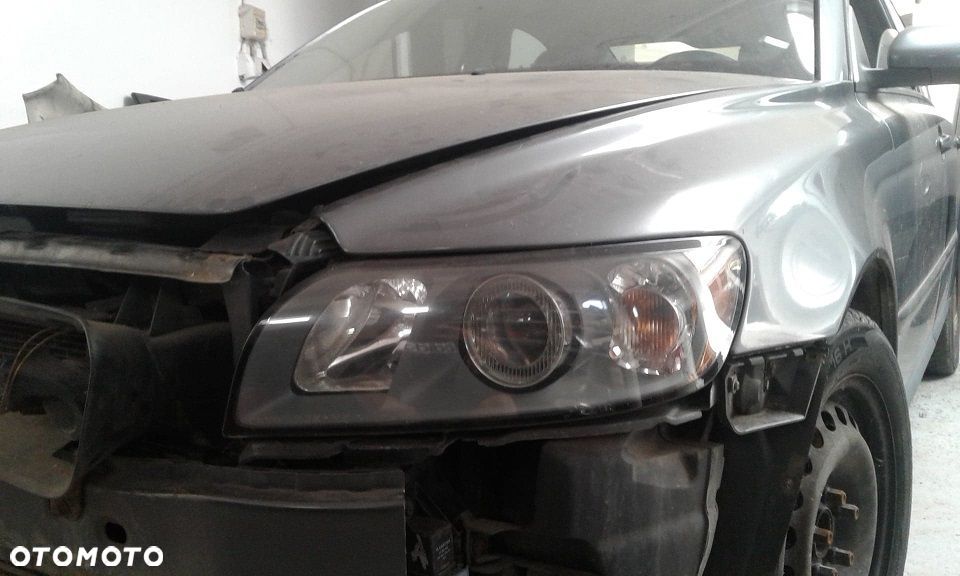 Volvo s40  2.0 d cały na części - 5