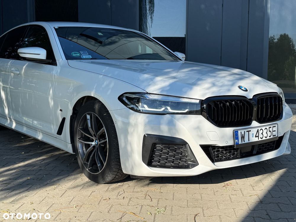 BMW Seria 5 520d xDrive MHEV M Sport sport - 4