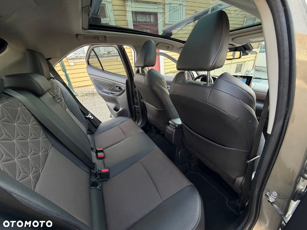 Toyota Yaris Cross 1.5 VVT-i AWD-i Elegant - 11