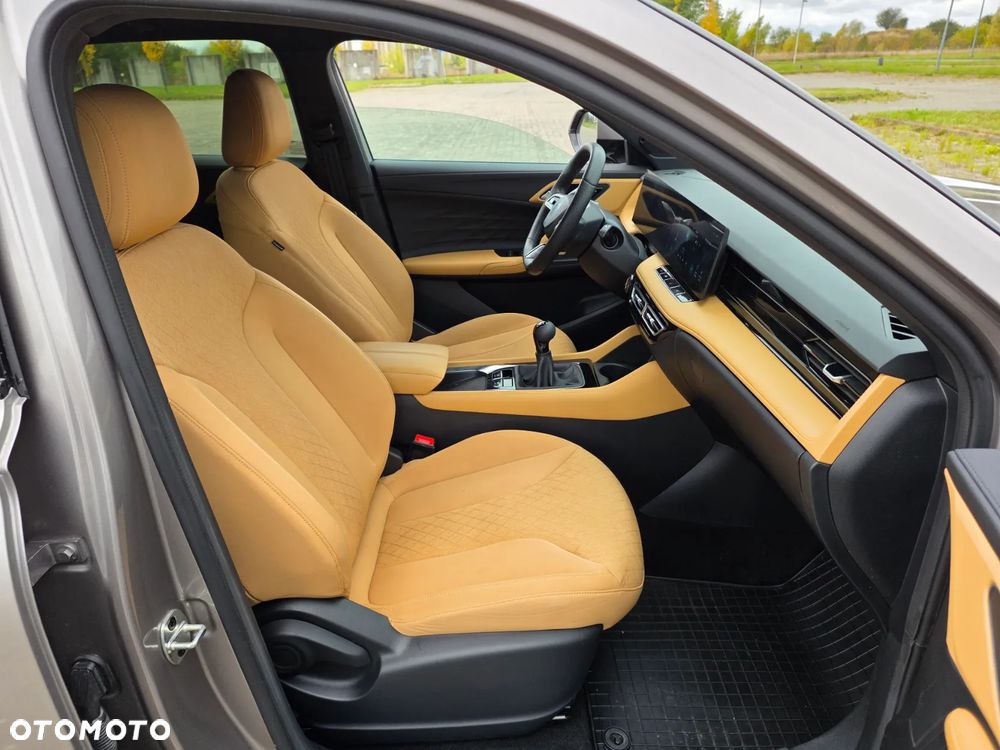 MG HS 1.5 T-GDI Excite - 12