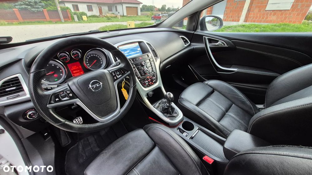 Opel Astra 1.6 Turbo Sport - 14